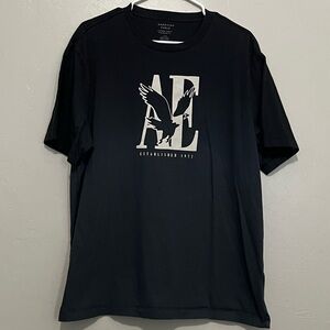American Eagle Super Soft Standard Fit Black and Grey Gradient Tee, L
